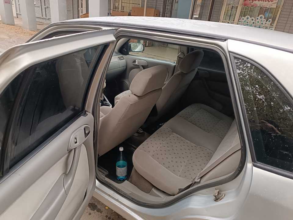 Volkswagen Pointer, 2005 год, 295 000 рублей, 7 фотография