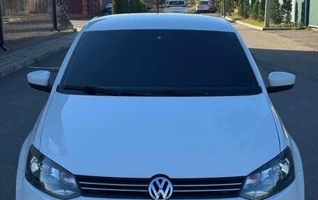 Volkswagen Polo VI (EU Market), 2012 год, 680 000 рублей, 2 фотография