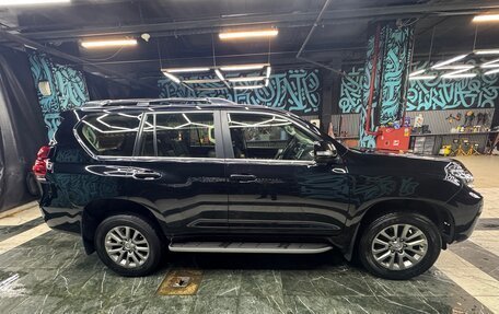 Toyota Land Cruiser Prado 150 рестайлинг 2, 2019 год, 4 700 000 рублей, 5 фотография