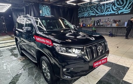 Toyota Land Cruiser Prado 150 рестайлинг 2, 2019 год, 4 700 000 рублей, 3 фотография