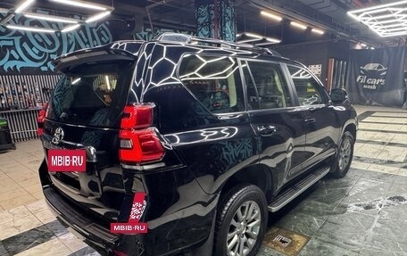 Toyota Land Cruiser Prado 150 рестайлинг 2, 2019 год, 4 700 000 рублей, 6 фотография