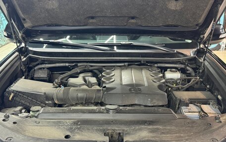 Toyota Land Cruiser Prado 150 рестайлинг 2, 2019 год, 4 700 000 рублей, 18 фотография