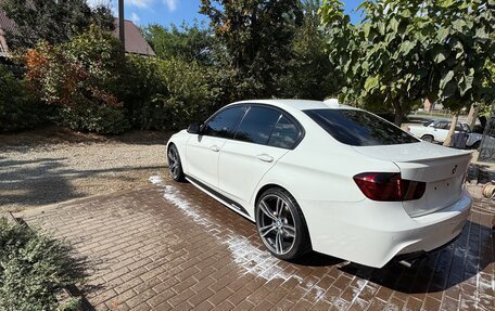 BMW 3 серия, 2013 год, 1 750 000 рублей, 4 фотография