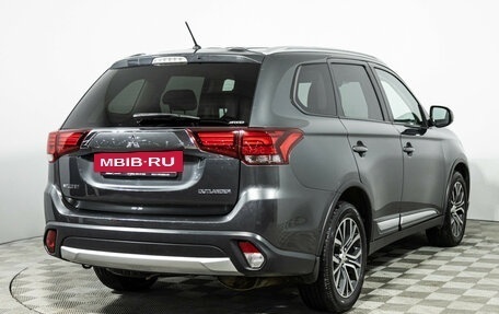 Mitsubishi Outlander III рестайлинг 3, 2015 год, 1 689 898 рублей, 5 фотография