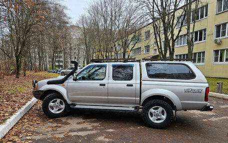 Nissan NP300, 2012 год, 950 000 рублей, 1 фотография