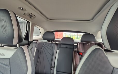 Geely Atlas, 2024 год, 3 000 000 рублей, 5 фотография