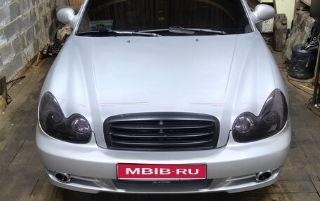 Hyundai Sonata IV рестайлинг, 2005 год, 465 000 рублей, 1 фотография