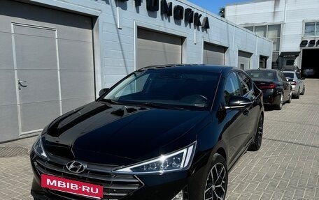 Hyundai Elantra VI рестайлинг, 2019 год, 2 050 000 рублей, 7 фотография