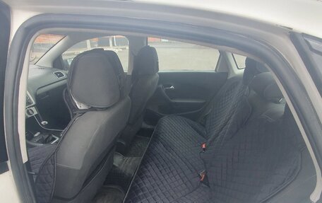 Volkswagen Polo VI (EU Market), 2013 год, 875 000 рублей, 4 фотография