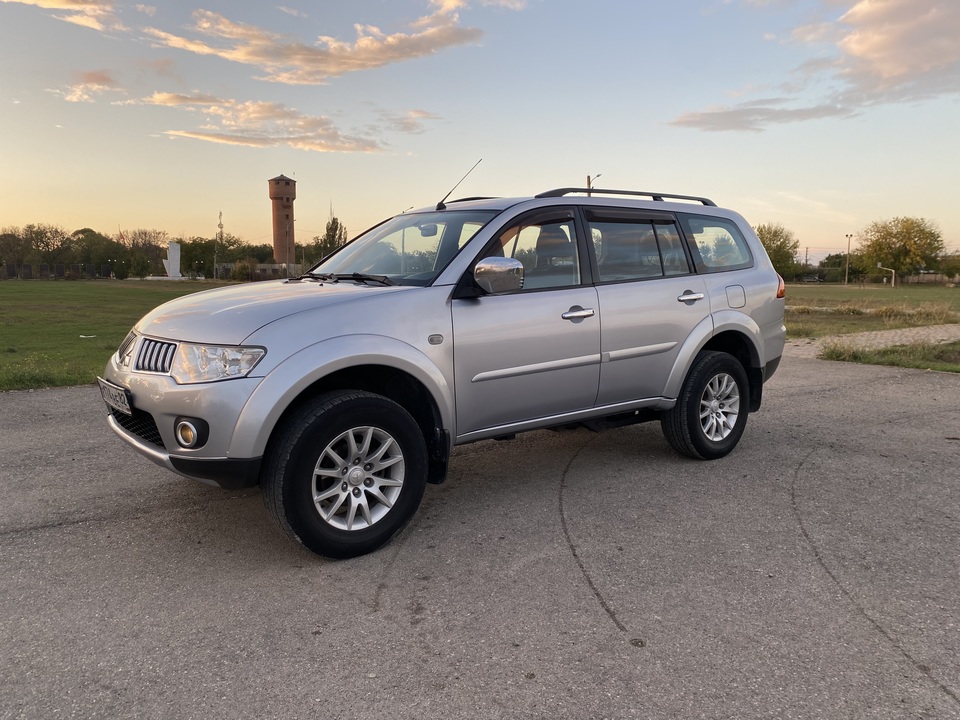Mitsubishi Pajero Sport II рестайлинг, 2013 год, 1 780 000 рублей, 2 фотография
