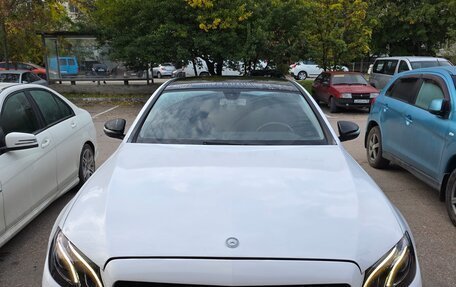 Mercedes-Benz E-Класс, 2016 год, 2 600 000 рублей, 1 фотография