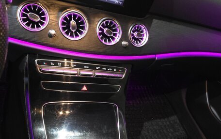 Mercedes-Benz E-Класс, 2016 год, 2 600 000 рублей, 23 фотография