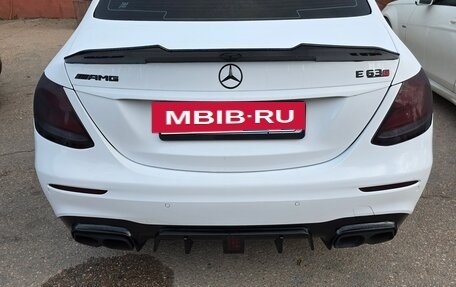 Mercedes-Benz E-Класс, 2016 год, 2 600 000 рублей, 24 фотография