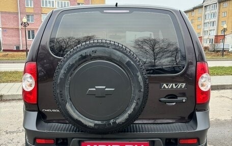 Chevrolet Niva I рестайлинг, 2009 год, 460 000 рублей, 5 фотография