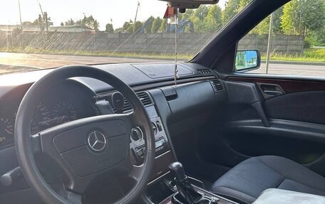 Mercedes-Benz E-Класс, 1996 год, 340 000 рублей, 7 фотография