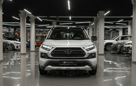 Toyota RAV4, 2025 год, 4 300 000 рублей, 3 фотография