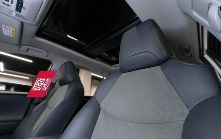 Toyota RAV4, 2025 год, 4 300 000 рублей, 10 фотография