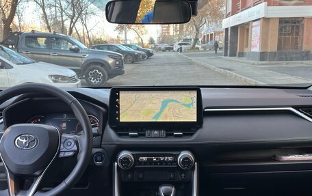 Toyota RAV4, 2019 год, 3 540 000 рублей, 5 фотография