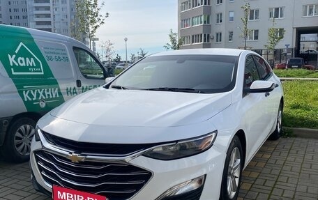 Chevrolet Malibu IX, 2020 год, 1 000 000 рублей, 1 фотография