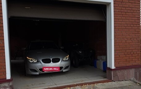 BMW 5 серия, 2008 год, 1 600 000 рублей, 8 фотография