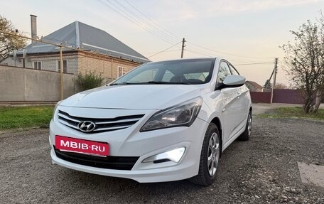 Hyundai Solaris II рестайлинг, 2015 год, 1 050 000 рублей, 6 фотография