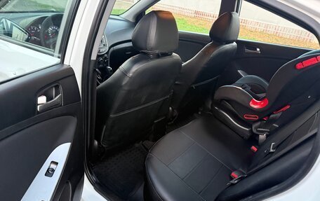 Hyundai Solaris II рестайлинг, 2015 год, 1 050 000 рублей, 20 фотография