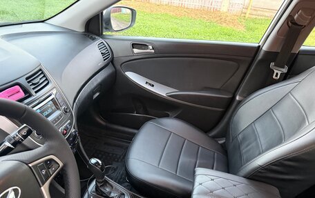 Hyundai Solaris II рестайлинг, 2015 год, 1 050 000 рублей, 17 фотография