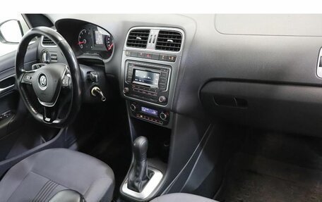 Volkswagen Polo VI (EU Market), 2016 год, 1 230 000 рублей, 5 фотография