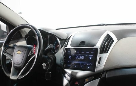 Chevrolet Cruze II, 2013 год, 645 000 рублей, 9 фотография