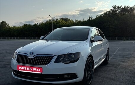 Skoda Superb III рестайлинг, 2013 год, 1 700 000 рублей, 15 фотография