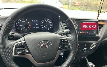 Hyundai Solaris II рестайлинг, 2019 год, 1 350 000 рублей, 5 фотография