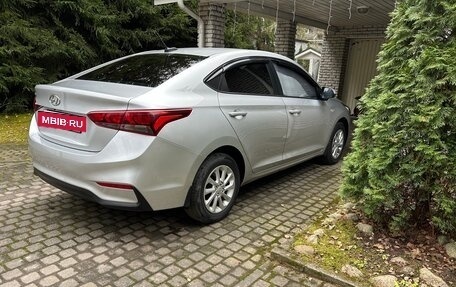 Hyundai Solaris II рестайлинг, 2019 год, 1 350 000 рублей, 4 фотография