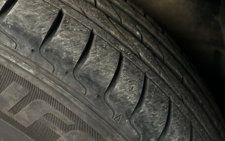 Toyota Avensis III рестайлинг, 2003 год, 700 000 рублей, 9 фотография