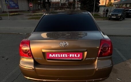 Toyota Avensis III рестайлинг, 2003 год, 700 000 рублей, 6 фотография