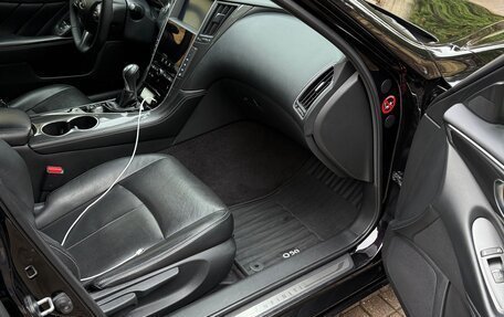 Infiniti Q50 I рестайлинг, 2014 год, 2 199 000 рублей, 11 фотография