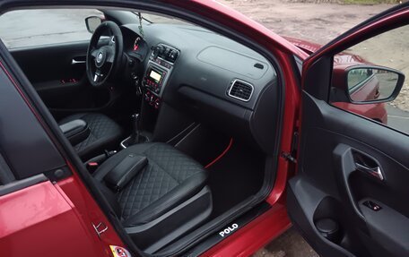 Volkswagen Polo VI (EU Market), 2011 год, 600 000 рублей, 5 фотография