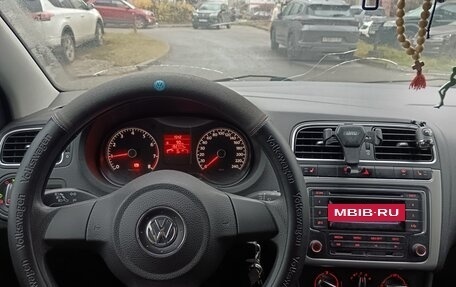 Volkswagen Polo VI (EU Market), 2011 год, 600 000 рублей, 9 фотография