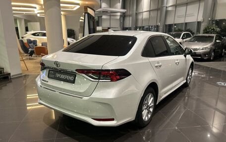 Toyota Corolla, 2022 год, 2 375 000 рублей, 6 фотография