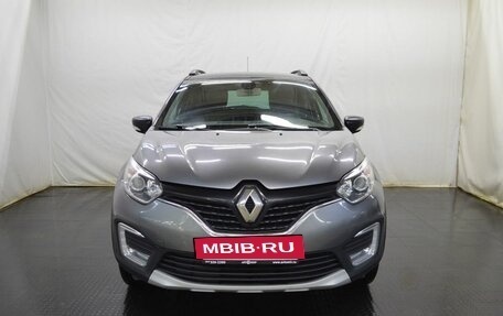 Renault Kaptur I рестайлинг, 2017 год, 959 000 рублей, 2 фотография