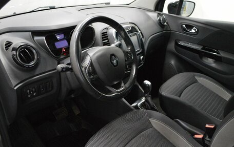 Renault Kaptur I рестайлинг, 2017 год, 959 000 рублей, 10 фотография