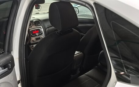 Ford Focus II рестайлинг, 2010 год, 649 000 рублей, 21 фотография