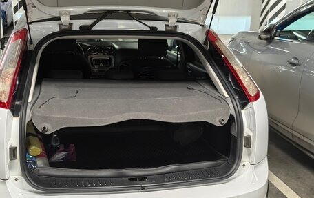 Ford Focus II рестайлинг, 2010 год, 649 000 рублей, 33 фотография