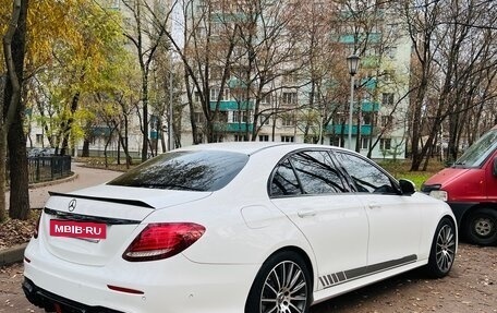 Mercedes-Benz E-Класс, 2018 год, 2 730 000 рублей, 2 фотография