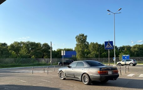 Toyota Crown, 1993 год, 700 000 рублей, 3 фотография