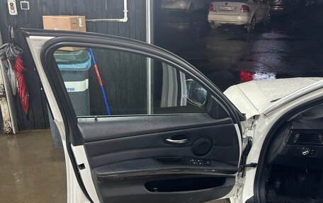 BMW 3 серия, 2011 год, 1 150 000 рублей, 19 фотография