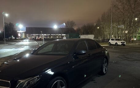 Mercedes-Benz E-Класс, 2019 год, 3 350 000 рублей, 5 фотография