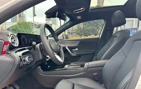 Mercedes-Benz A-Класс, 2024 год, 2 430 000 рублей, 12 фотография