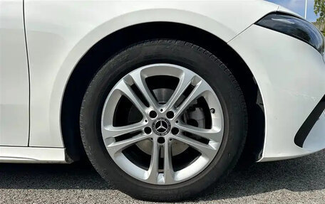 Mercedes-Benz A-Класс, 2024 год, 2 430 000 рублей, 18 фотография