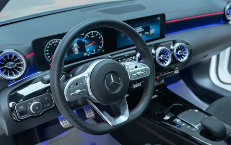 Mercedes-Benz CLA, 2022 год, 2 460 000 рублей, 8 фотография