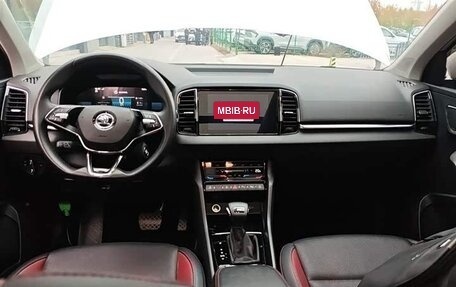 Skoda Karoq I, 2023 год, 2 110 143 рублей, 12 фотография